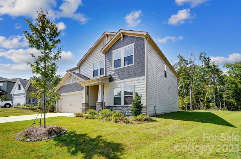 Property image 3 at 1047 Amberley Crossing Drive, Belmont, NC 28012