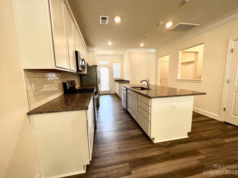 Property image 4 at 2114 Blewett Drive, Charlotte, NC 28269