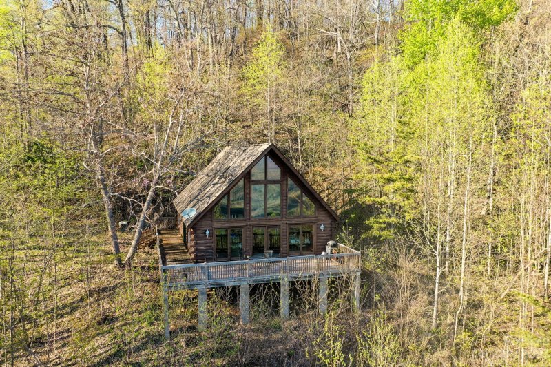 Property image 2 at 2116 Pinnacle Parkway, Union Mills, NC 28167