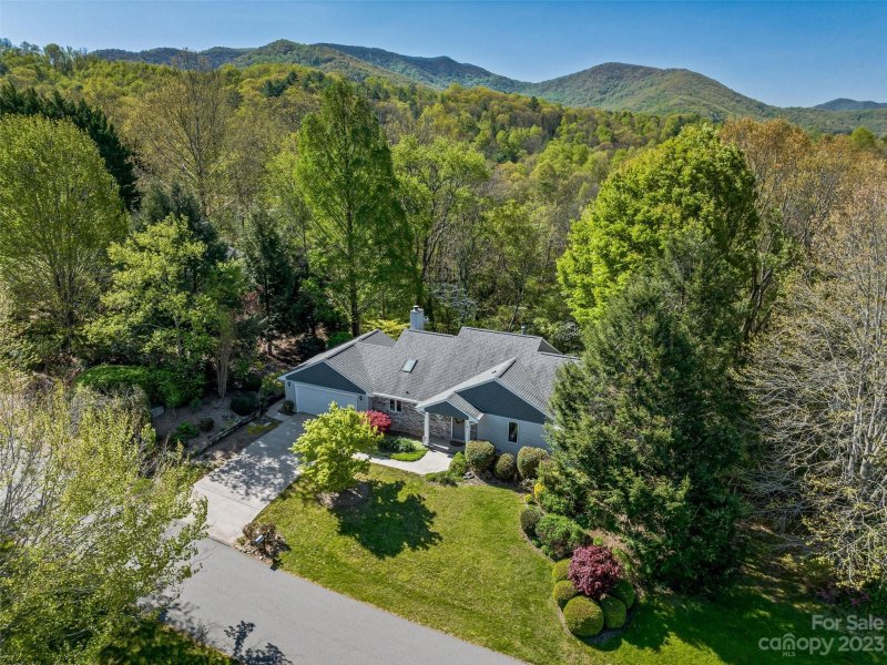 Property image 3 at 6 New Cross South, Asheville, NC 28805