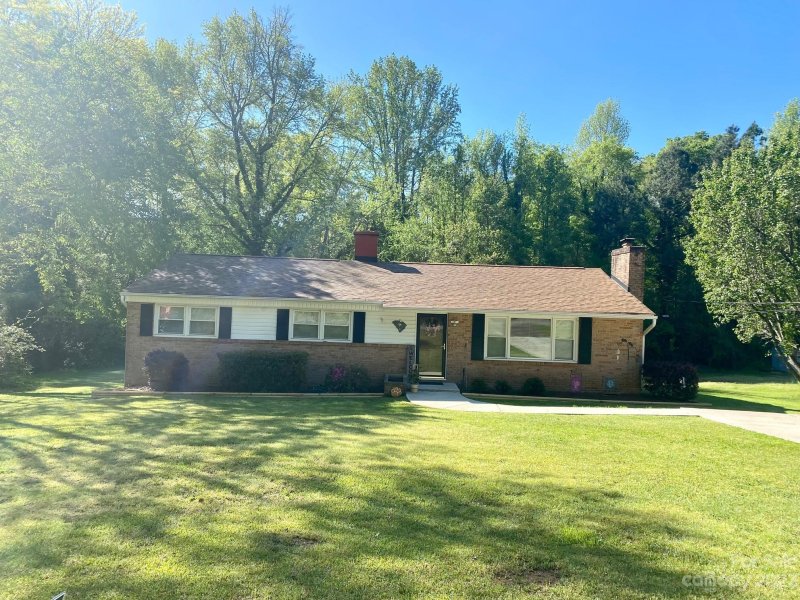 Property image 3 at 521 Country Club Drive, Rock Hill, SC 29730