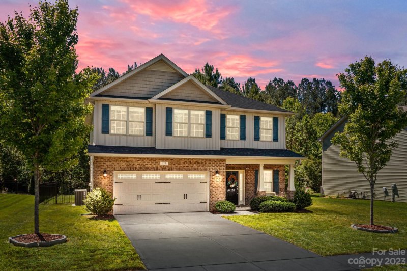 124 Taylors Creek Street