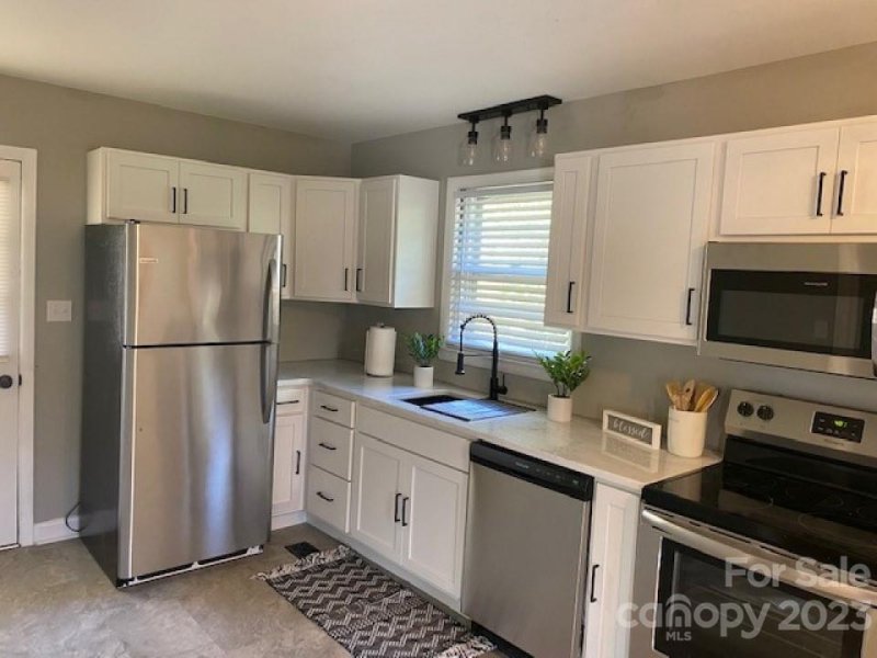 Property image 3 at 1307 Kings Road, Shelby, NC 28150