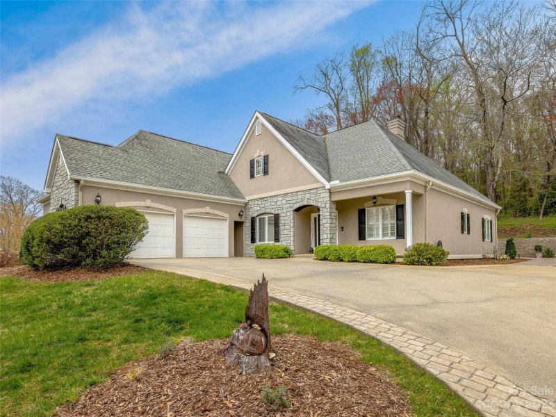 Property image 2 at 23 Clovelly Way, Asheville, NC 28803