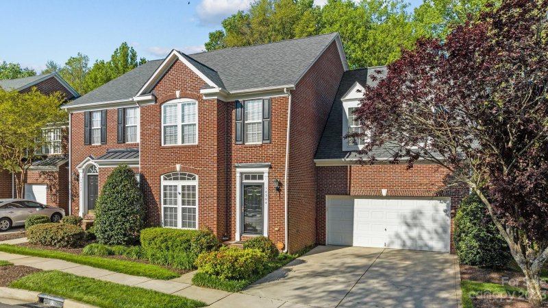 10304 Berkeley Pond Drive