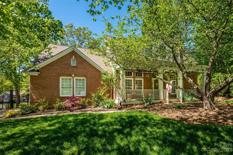 Property image 2 at 15804 Riverdowns Court, Charlotte, NC 28278