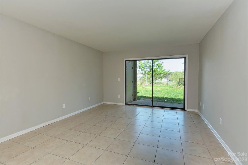 Property image 4 at 326 Orchard Trace Lane, Charlotte, NC 28213