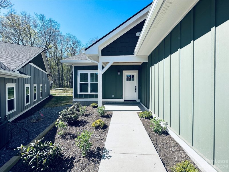 Property image 2 at 29 Cozy Cottage Way, Arden, NC 28704