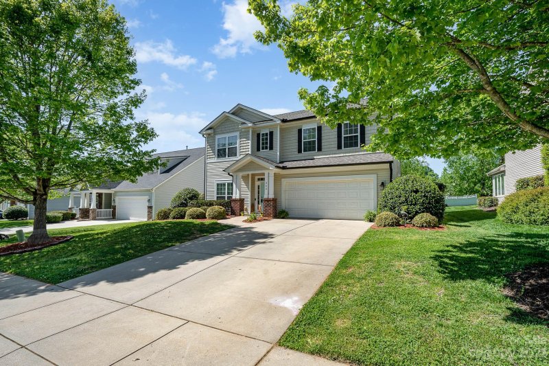 Property image 2 at 204 Fielding Street, Mount Holly, NC 28120