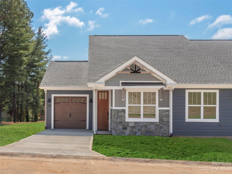 Property image 2 at 25 Heartleaf Circle, Arden, NC 28704