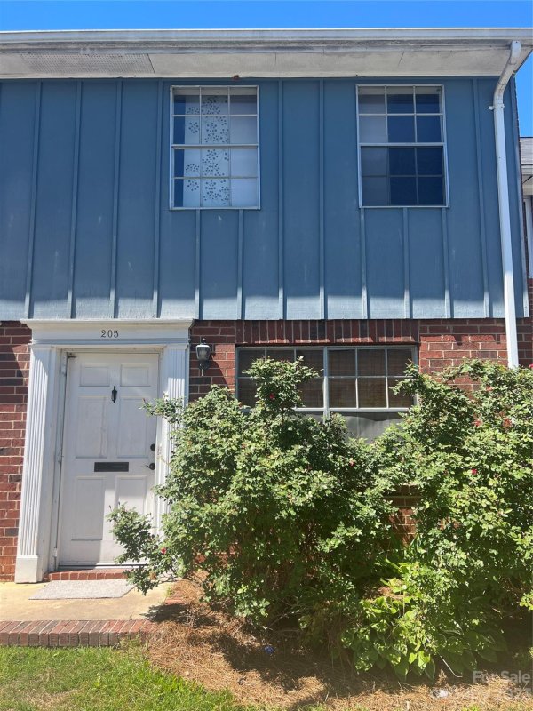 Property image 2 at 1300 Larchmont Place, Salisbury, NC 28144