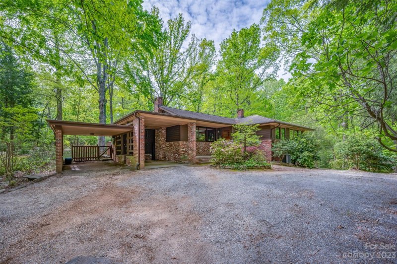 Property image 2 at 750 Braewick Road, Tryon, NC 28782