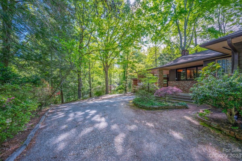 Property image 5 at 750 Braewick Road, Tryon, NC 28782