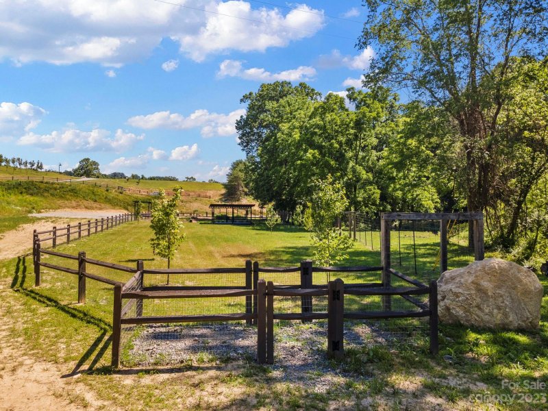 Property image 5 at 124 Lilikoi Lane, Asheville, NC 28804