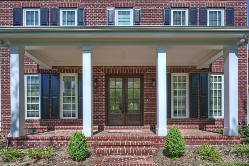 Property image 4 at 9405 Heydon Hall Circle, Charlotte, NC 28210