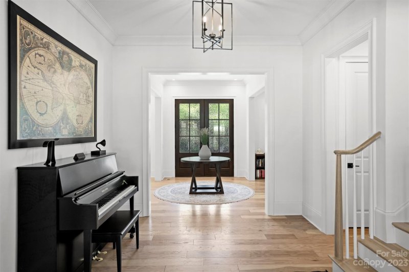 Property image 5 at 9405 Heydon Hall Circle, Charlotte, NC 28210