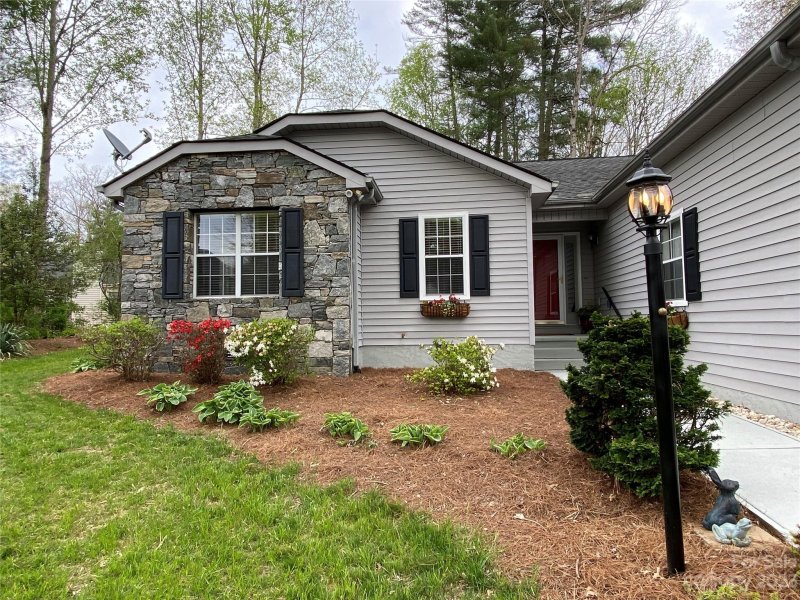 Property image 2 at 6 Doral Court, Etowah, NC 28729