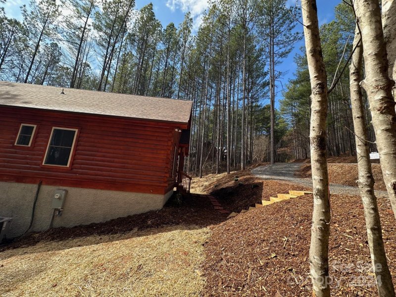 Property image 4 of 132 Chasewood Drive in Deer Run at Lake Lure, Rutherfordton, NC 28139