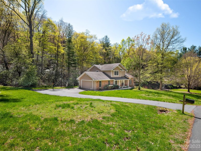 Property image 3 at 125 Sondley Parkway, Asheville, NC 28805