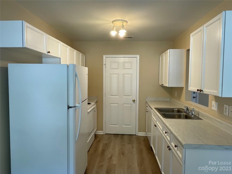 Property image 3 at 5534 Windy Valley Drive, Charlotte, NC 28208