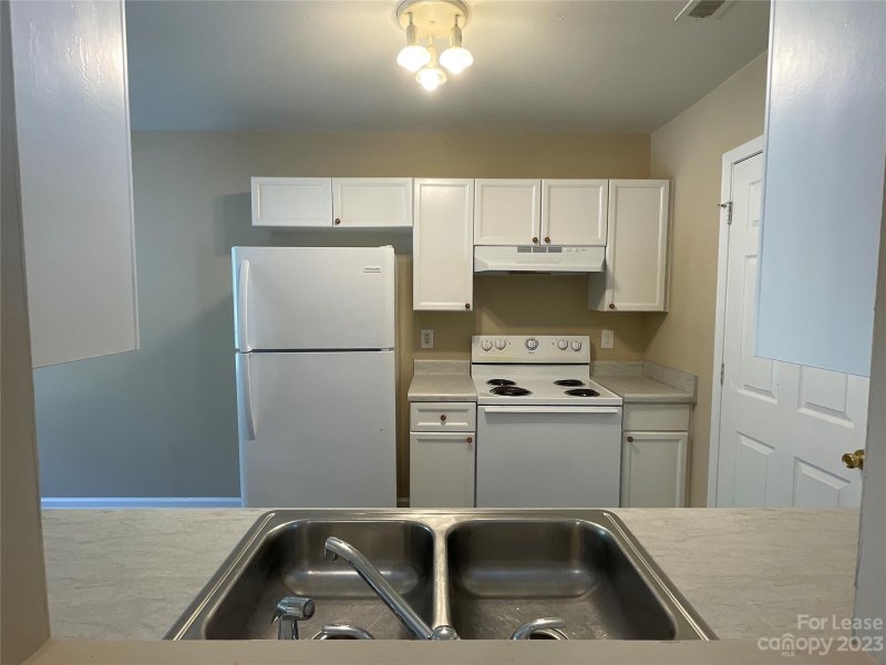 Property image 4 at 5534 Windy Valley Drive, Charlotte, NC 28208