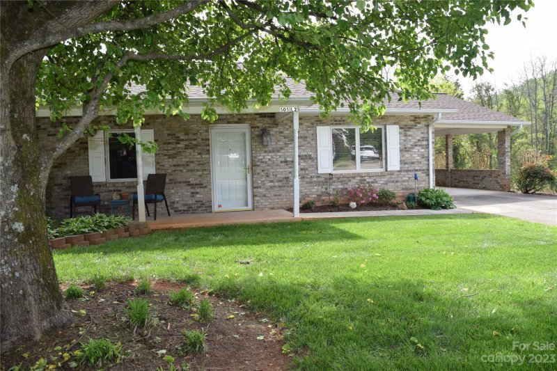 505 2nd Street Place