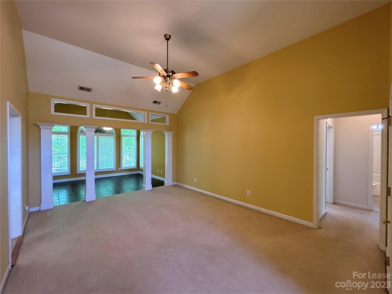 Property image 4 at 15026 Castlebridge Lane, Matthews, NC 28104