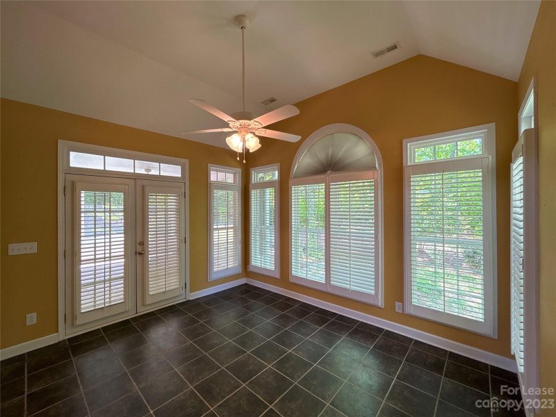 Property image 5 at 15026 Castlebridge Lane, Matthews, NC 28104