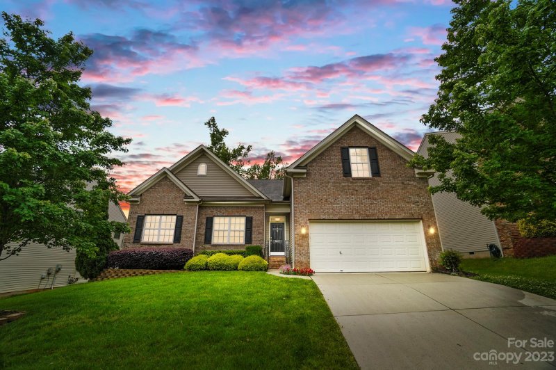 9827 Shearwater Avenue