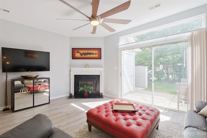 Property image 2 at 9324 Kimmel Lane, Charlotte, NC 28216