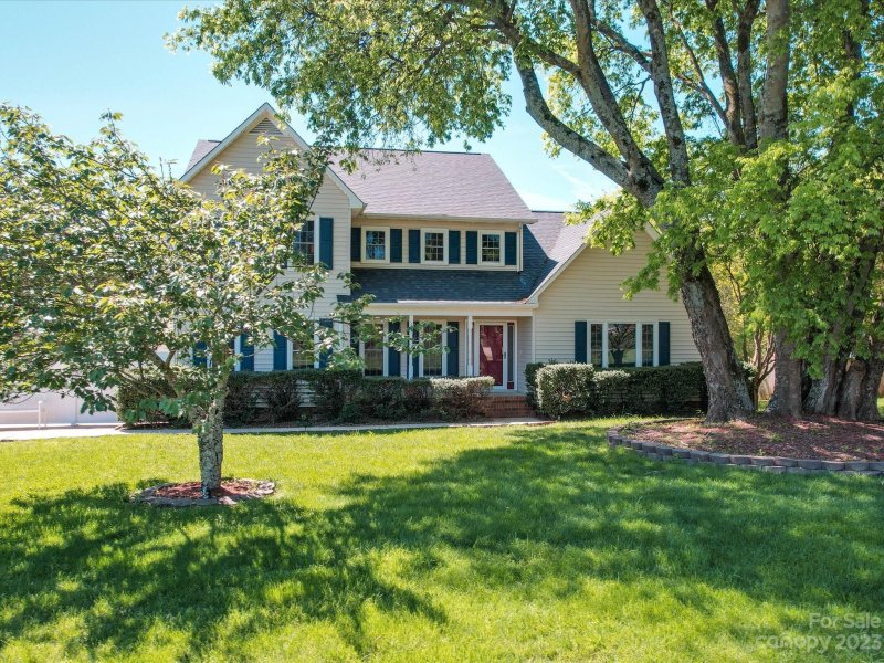 4344 Mackenzie Court