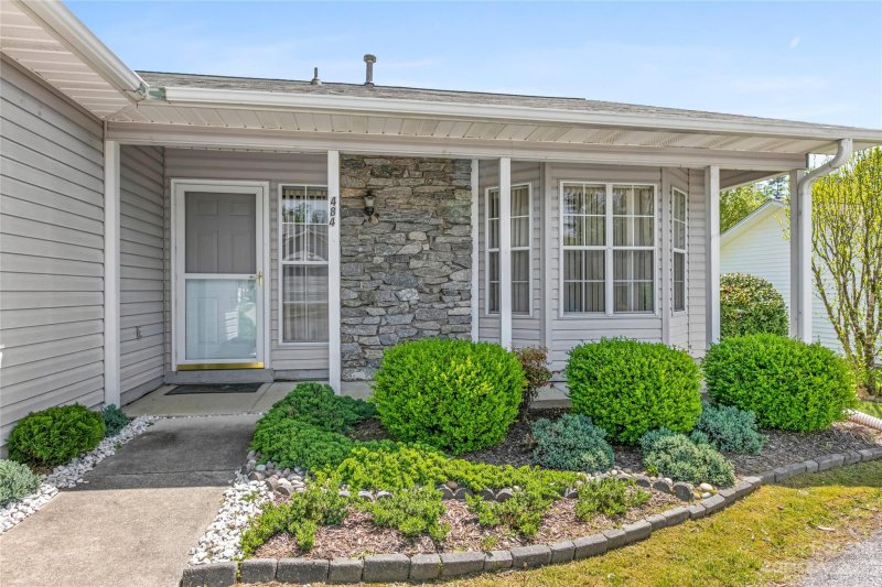 Property image 3 at 484 N Woodfield Court, Hendersonville, NC 28791