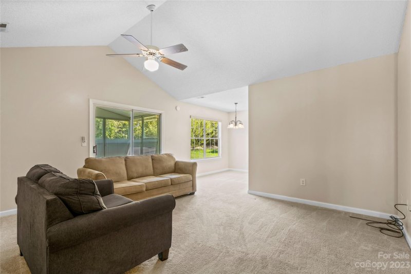 Property image 5 at 484 N Woodfield Court, Hendersonville, NC 28791