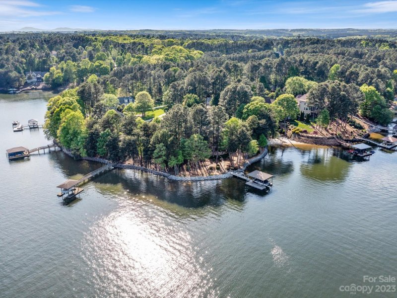 Property image 3 at 9224 Fair Oak Drive, Sherrills Ford, NC 28673