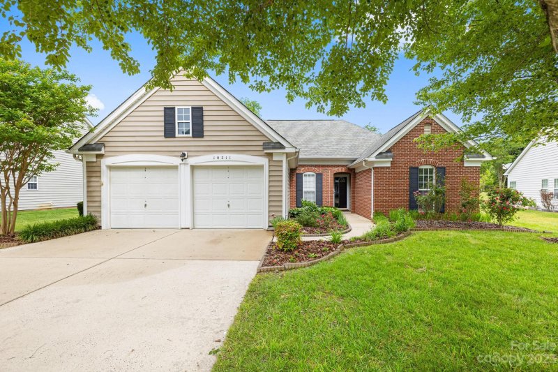 Property image 2 at 10211 Ingleton Court, Charlotte, NC 28269
