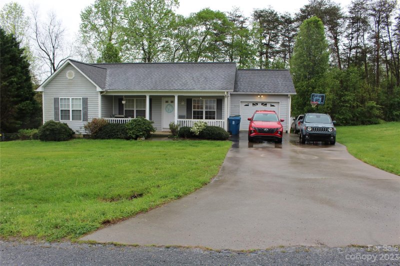 Property image 2 at 2095 Samanthas Wells Lane, Newton, NC 28658