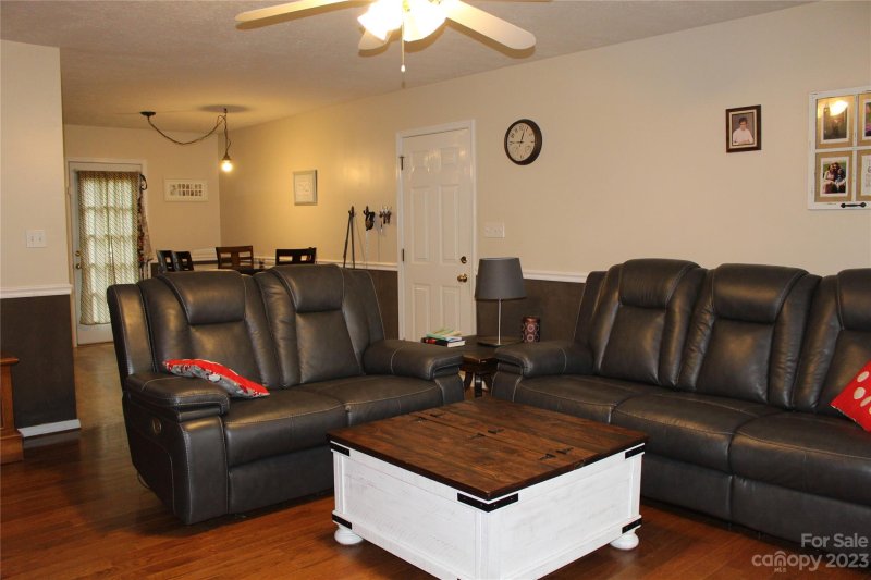 Property image 3 at 2095 Samanthas Wells Lane, Newton, NC 28658