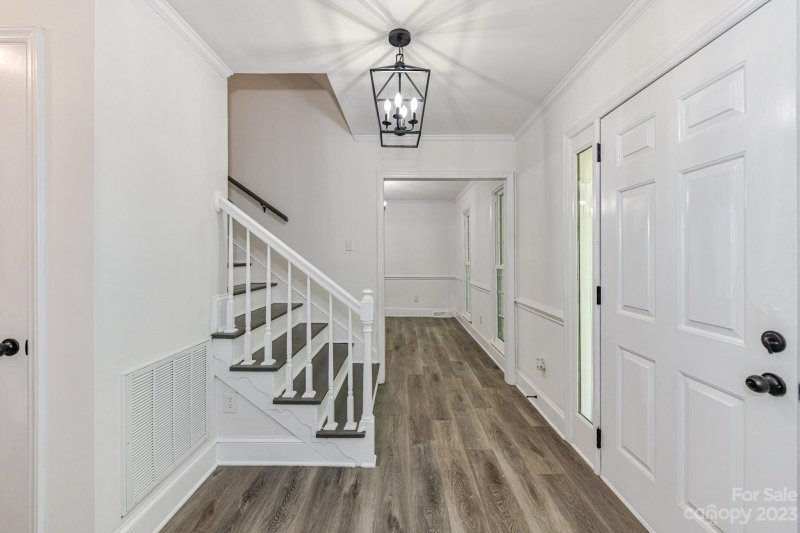 Property image 5 at 4501 New Garden Court, Charlotte, NC 28215