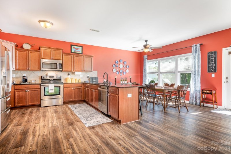 Property image 5 at 1522 Kellys Landing Drive, Mount Holly, NC 28120