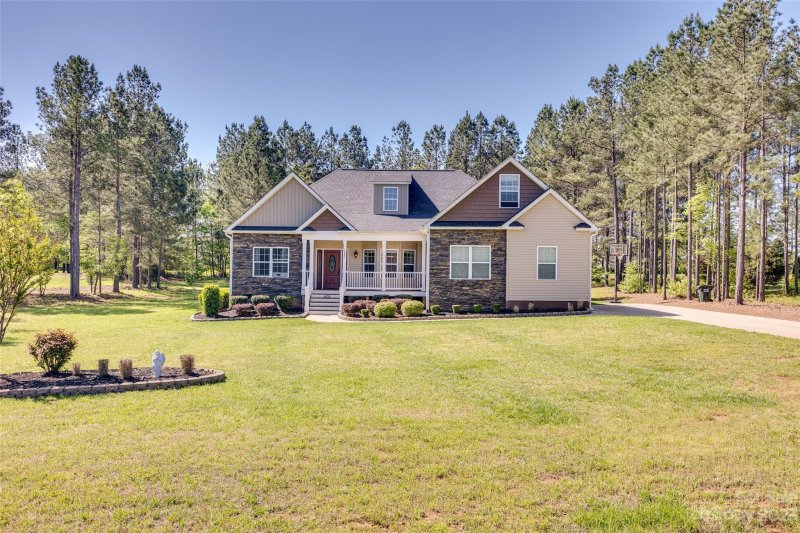 608 Zelkova Street