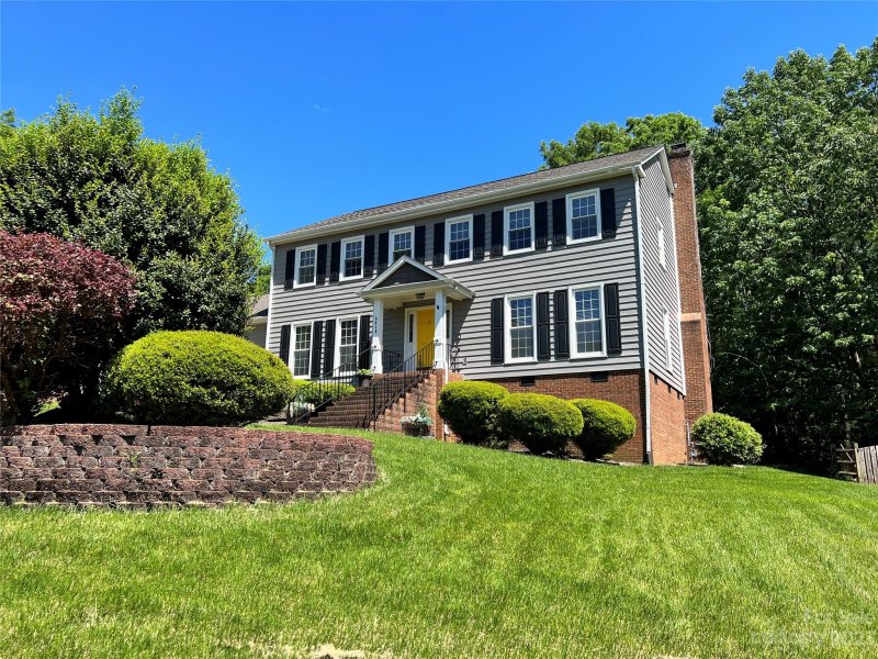 Property image 3 at 9416 Fairmead Drive, Charlotte, NC 28269