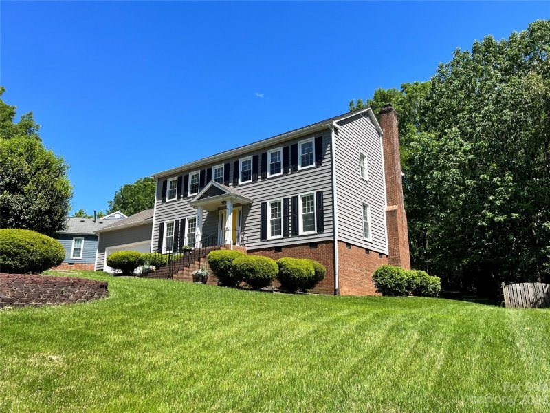 Property image 4 at 9416 Fairmead Drive, Charlotte, NC 28269