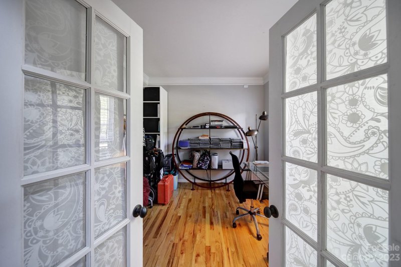 Property image 3 at 2126 Mt Isle Harbor Drive, Charlotte, NC 28214