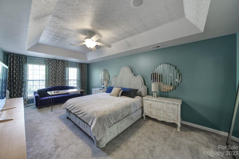 Property image 5 at 2126 Mt Isle Harbor Drive, Charlotte, NC 28214