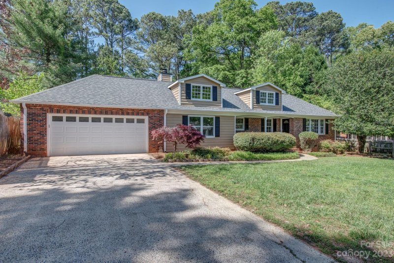 3106 Canterberry Drive