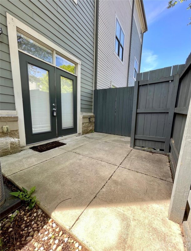 Property image 2 at 961 E 7th Street, Charlotte, NC 28204