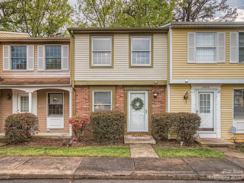 Property image 3 at 7352 Pebblestone Drive, Charlotte, NC 28212