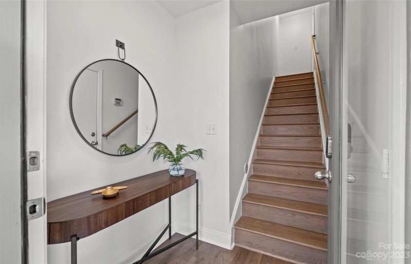 Property image 3 at 611 Jacobs Lane, Charlotte, NC 28204