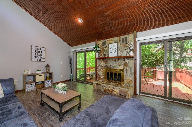 Property image 3 at 10901 Ford Road, Charlotte, NC 28214