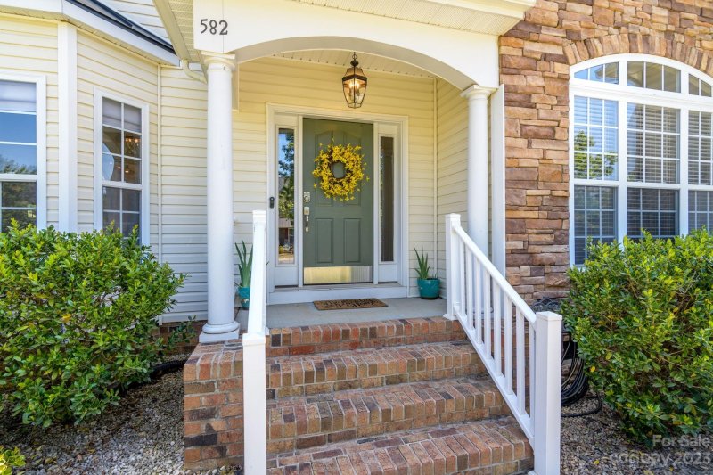 Property image 2 at 582 Evening Mist Drive, Fort Mill, SC 29708